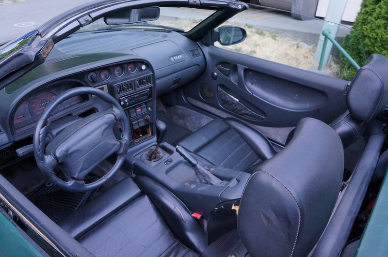 Illustration for article titled At $6,000, Could This Shabby Chic 1991 Lotus Elan Get Some of Your British Racing Green?